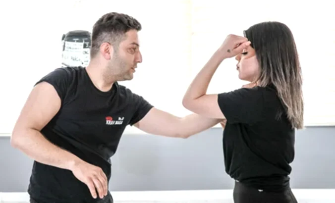 Antalyalı kadınlar, Krav Maga ile kendilerini koruyor